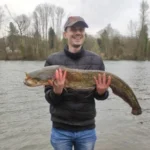 Cem – Experte für Angelzubehör und Angeltipps mit 1 m Wels-Fang